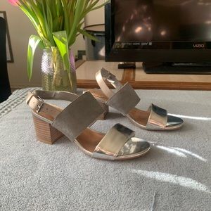 Toms silver/grey suede thick heel
